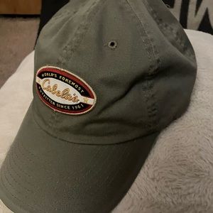 Cabelas hat NWOT
